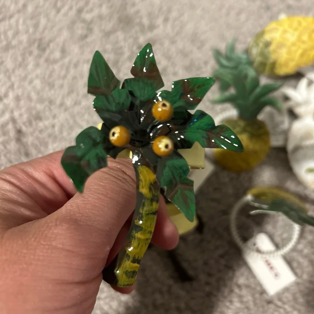 Pineapple Napkin Rings (4) Palm Tree Napkin Rings (2) NWT Kohls Metal